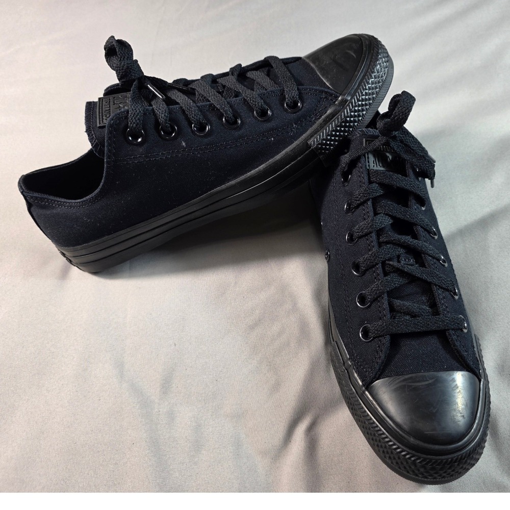 Converse Chuck Taylor All Star Ox Low Top Black Monochrome Men 8 / Women 10 NEW